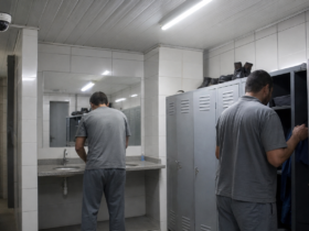 TST condena JBS a indenizar operador por câmeras em vestiário câmeras em vestiário violam intimidade indenização R$ 15 mil TST