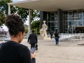 Celular roubado e conta esvaziada por Pix: o banco é obrigado a devolver os valores? Celular roubado, high court, courthouse — Celular roubado e conta esvaziada por Pix: o banco é obrigado a devolver os valo