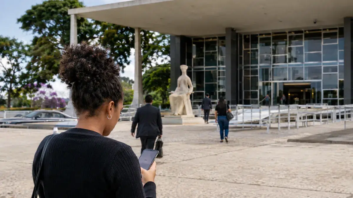 Celular roubado, high court, courthouse — Celular roubado e conta esvaziada por Pix: o banco é obrigado a devolver os valo