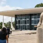 empréstimo não contratado, high court, scales of justice — Empréstimo que você nunca contratou apareceu no seu nome: o que fazer?